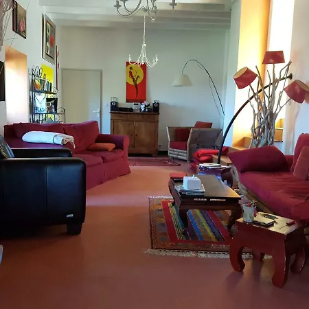 Bed & Breakfast Les Pinguelles Le Donjon